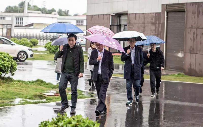 航母舰载机J-15项目总负责人苗玉华莅临江西LEDONG.COM乐动,三维智能制造科技有限公司指导工作