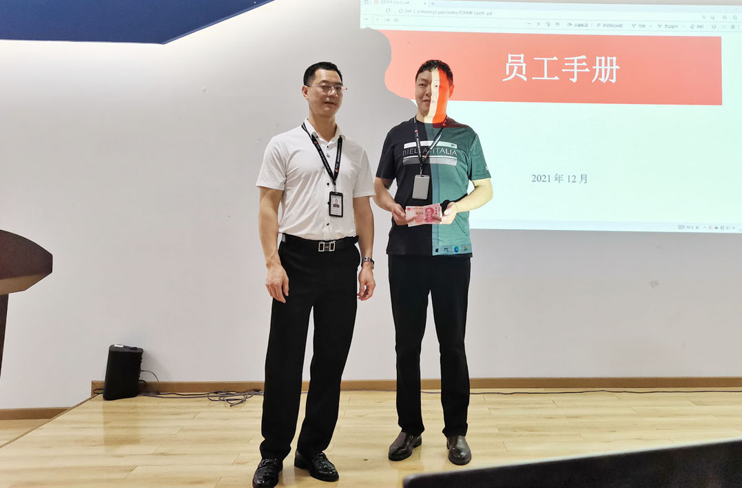 “步调一致”方能“同频共振” 重庆LEDONG.COM乐动,全体员工参加培训学习