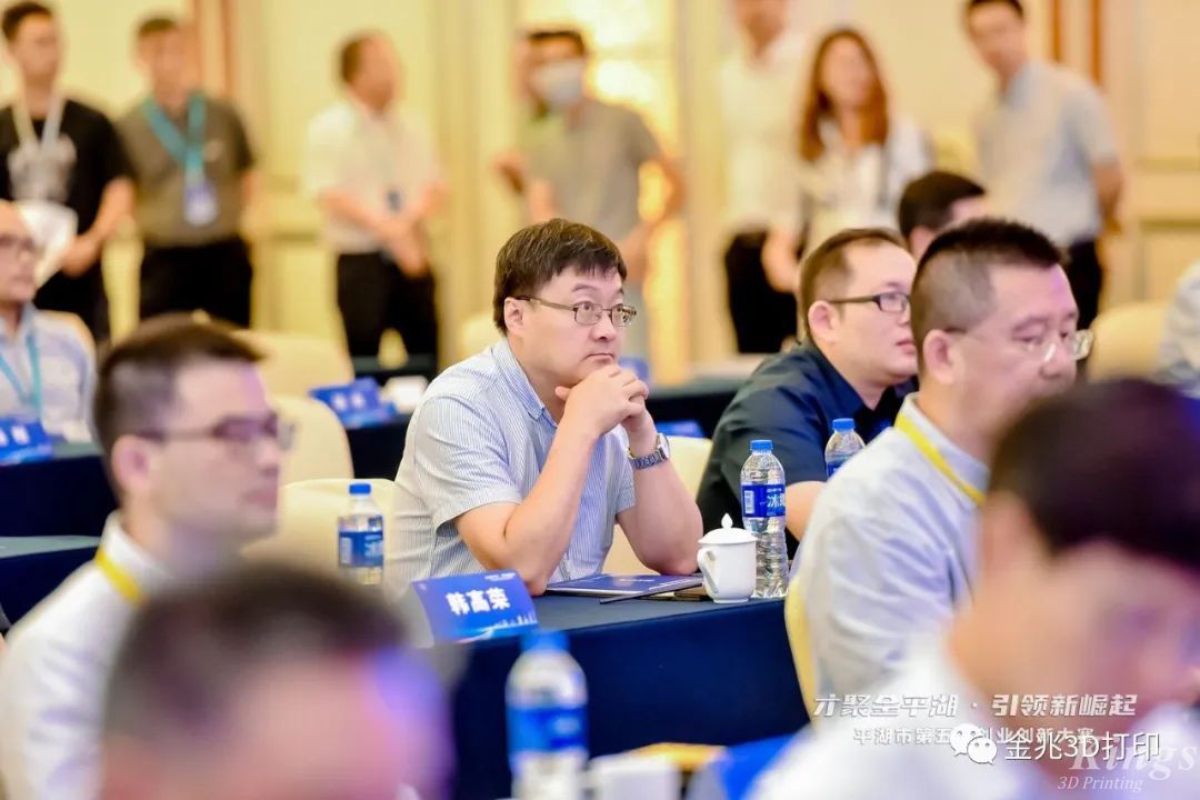 LEDONG.COM乐动,三维材料领域首席科学家孙小宇博士获得第二届平湖市全球创新大赛总决赛二等奖！